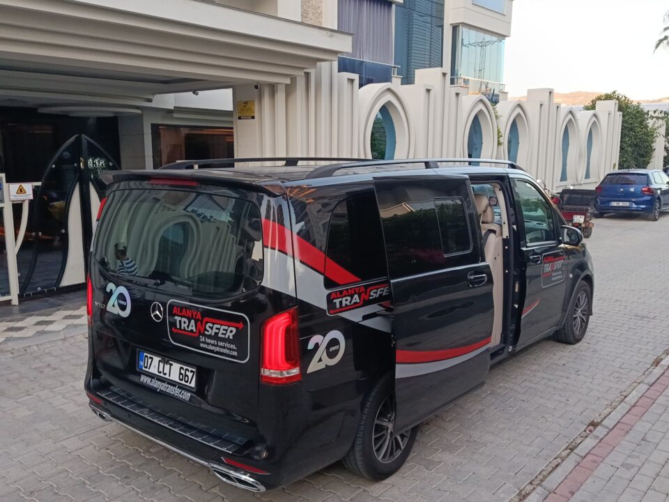 Effortless Coastal Travel with Side to Lara Transfer Services Comfort and Convenience at Your Fingertips via sidetransfer.com.tr